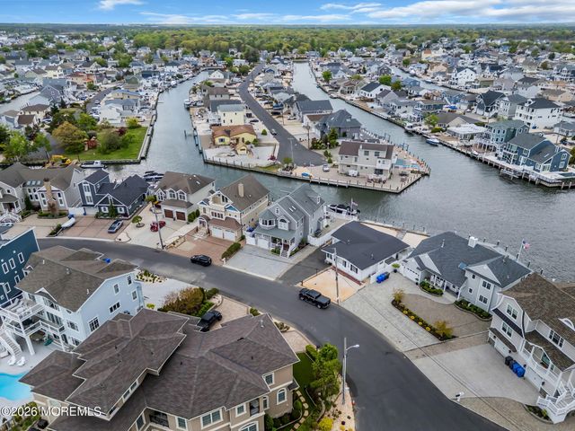 34 Bay Point Drive, Toms River, NJ 08753