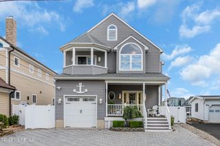 34 Bay Point Drive, Toms River, NJ 08753