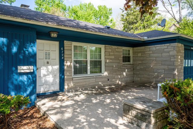 6708 S Calhoun Street, Fort Wayne, IN 46807