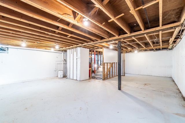 6708 S Calhoun Street, Fort Wayne, IN 46807