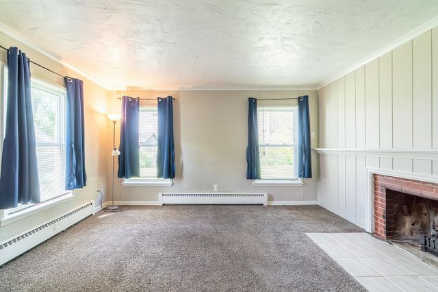 6708 S Calhoun Street, Fort Wayne, IN 46807