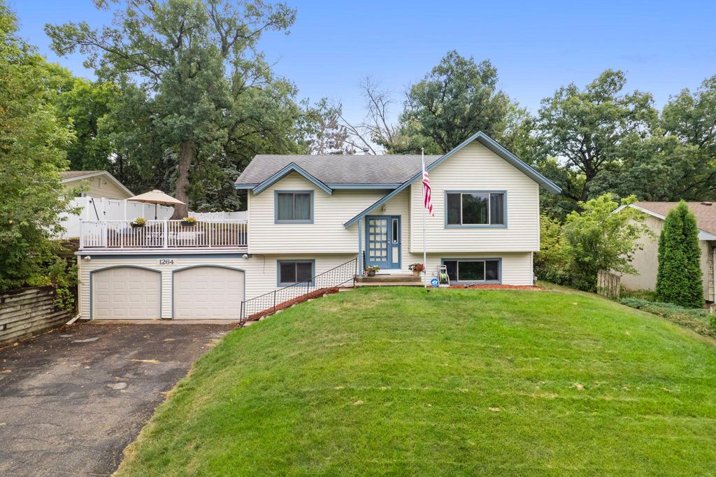 1264 Hathaway Lane NE, Fridley, MN 55432 — exterior