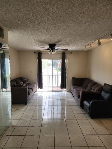 11311 SW 200TH Street SW 214-D, Miami, FL 33157
