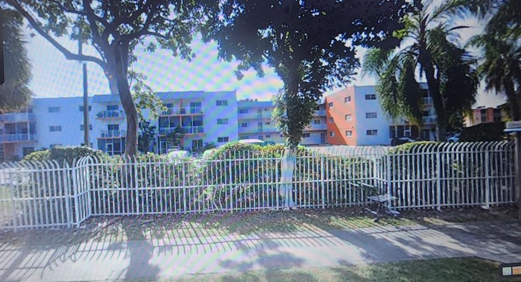 11311 SW 200TH Street SW 214-D, Miami, FL 33157
