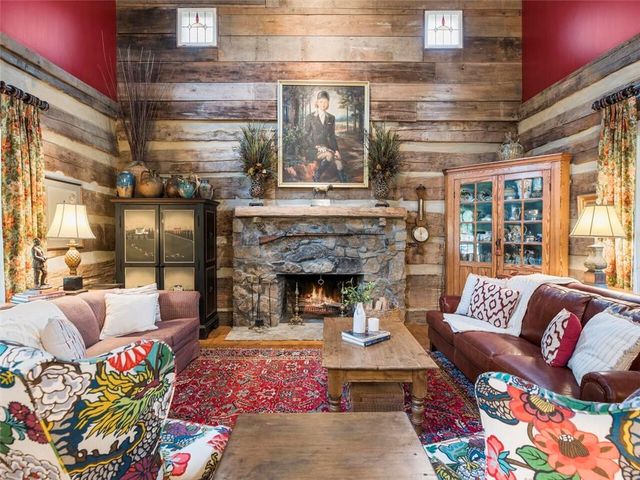 683 Duck Thurmond Road, Dawsonville, GA 30534