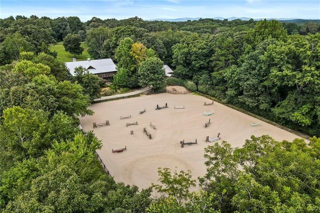 683 Duck Thurmond Road, Dawsonville, GA 30534