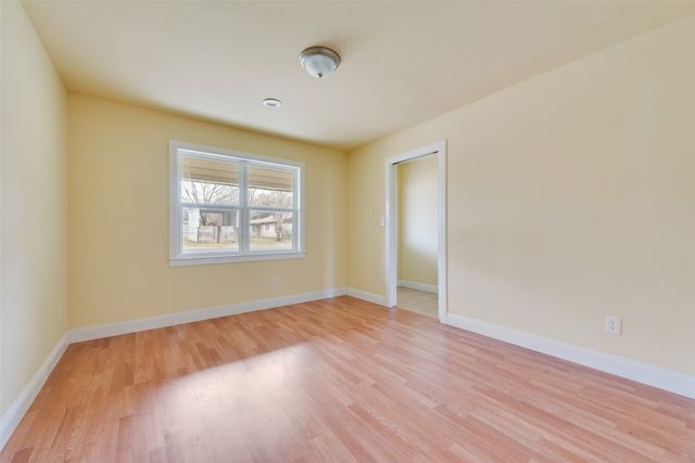 725 Meadowlark Circle, Crowley, TX 76036