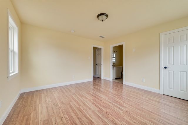 725 Meadowlark Circle, Crowley, TX 76036