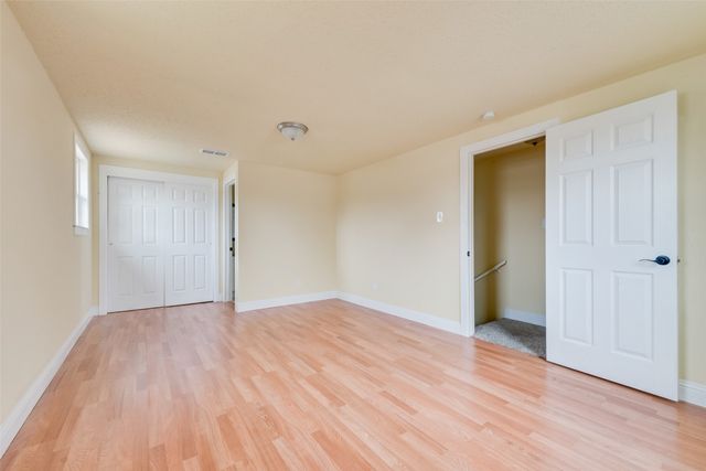 725 Meadowlark Circle, Crowley, TX 76036