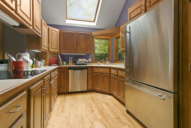 4282 Squire Heath Lane, Portage, MI 49024