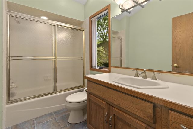 4282 Squire Heath Lane, Portage, MI 49024