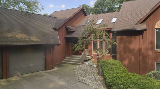 4282 Squire Heath Lane, Portage, MI 49024
