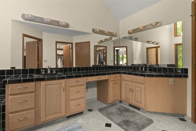 4282 Squire Heath Lane, Portage, MI 49024