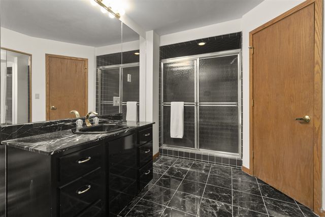 4282 Squire Heath Lane, Portage, MI 49024
