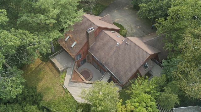 4282 Squire Heath Lane, Portage, MI 49024