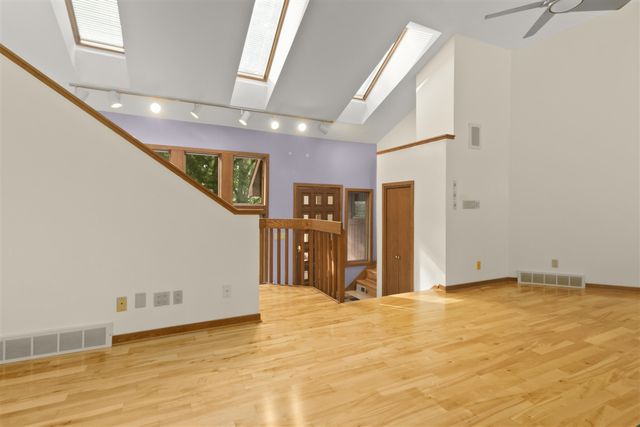 4282 Squire Heath Lane, Portage, MI 49024