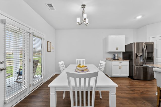 7129 Sunny Parks Dr, White House, TN 37188