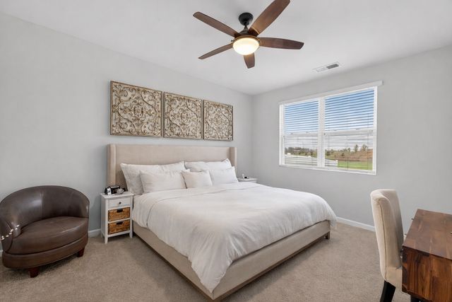 7129 Sunny Parks Dr, White House, TN 37188