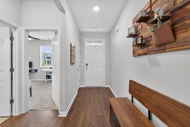 7129 Sunny Parks Dr, White House, TN 37188