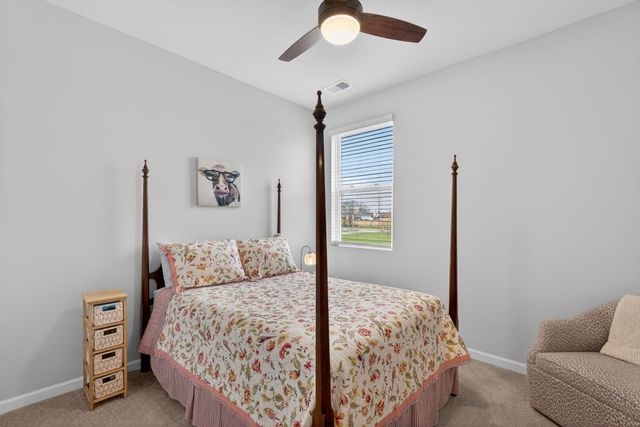 7129 Sunny Parks Dr, White House, TN 37188