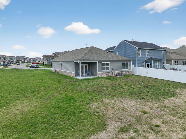 7129 Sunny Parks Dr, White House, TN 37188