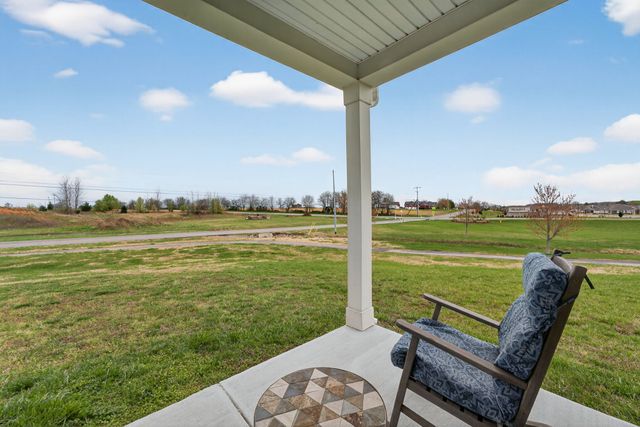 7129 Sunny Parks Dr, White House, TN 37188