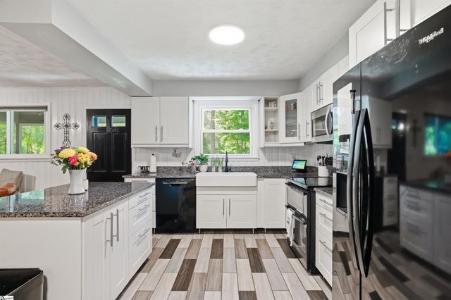 2333 Country Club Road, Spartanburg, SC 29302