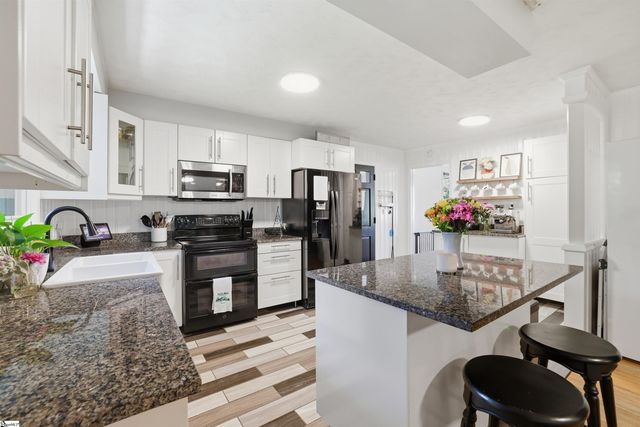 2333 Country Club Road, Spartanburg, SC 29302