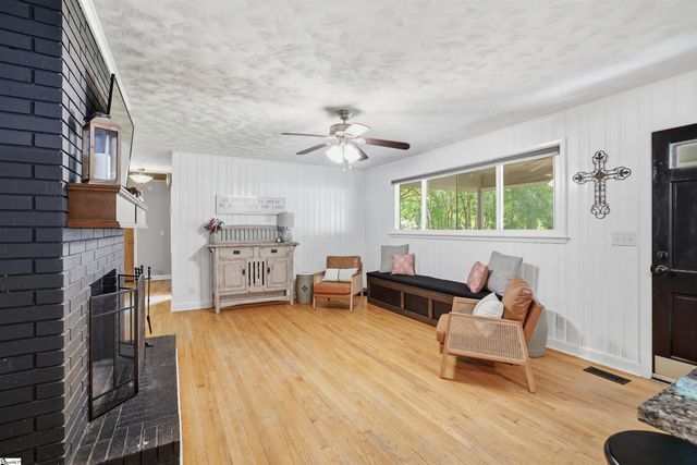 2333 Country Club Road, Spartanburg, SC 29302