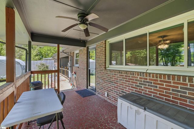 2333 Country Club Road, Spartanburg, SC 29302