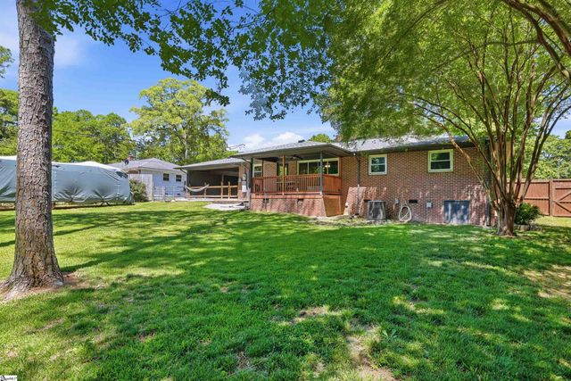 2333 Country Club Road, Spartanburg, SC 29302