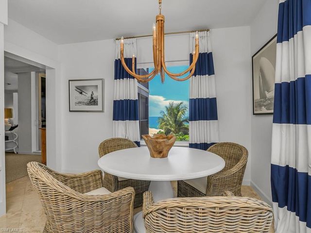 8473 Bay Colony DR 304, Naples, FL 34108