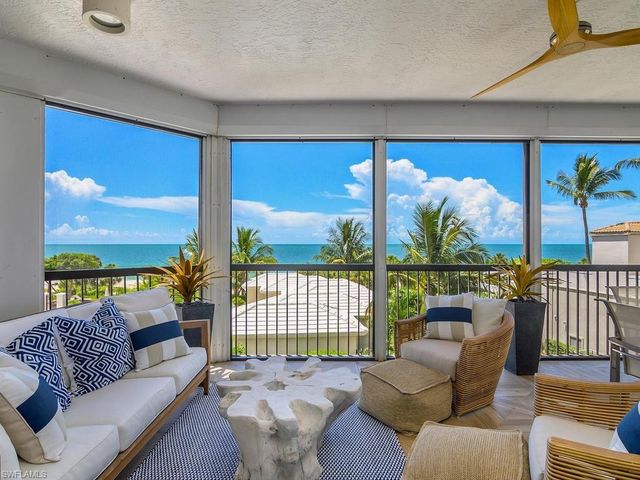 8473 Bay Colony DR 304, Naples, FL 34108