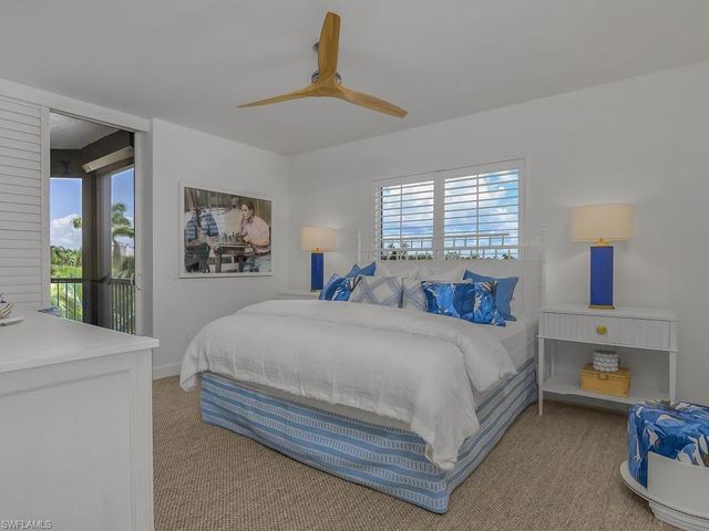 8473 Bay Colony DR 304, Naples, FL 34108