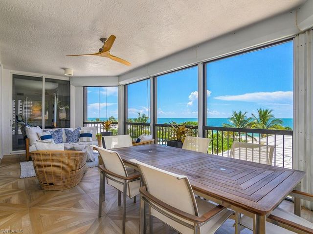 8473 Bay Colony DR 304, Naples, FL 34108