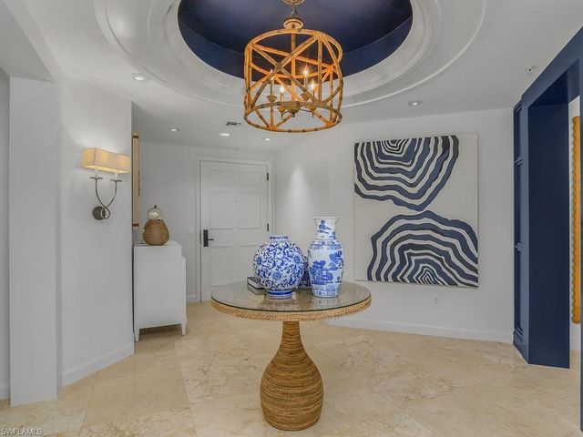 8473 Bay Colony DR 304, Naples, FL 34108