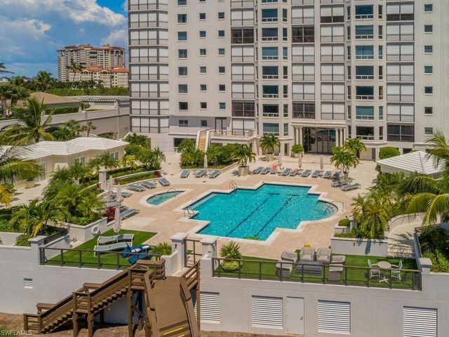8473 Bay Colony DR 304, Naples, FL 34108