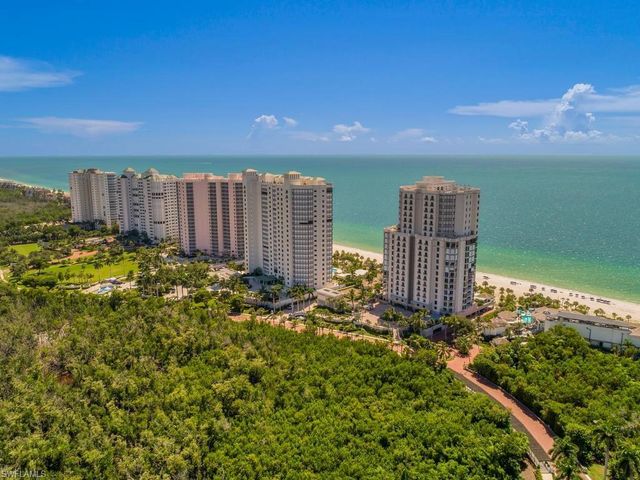 8473 Bay Colony DR 304, Naples, FL 34108