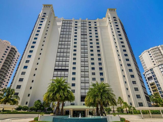 8473 Bay Colony DR 304, Naples, FL 34108