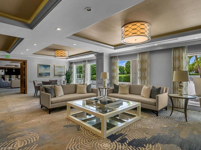 8473 Bay Colony DR 304, Naples, FL 34108
