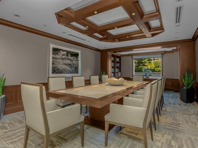 8473 Bay Colony DR 304, Naples, FL 34108