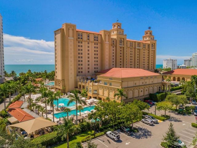 8473 Bay Colony DR 304, Naples, FL 34108