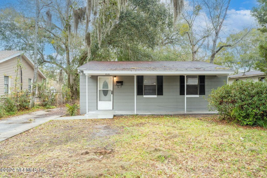2221 COMMONWEALTH Avenue, Jacksonville, FL 32209