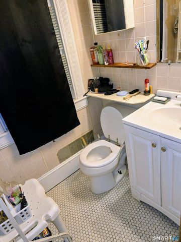 112 Edgewood Street, Hartford, CT 06112