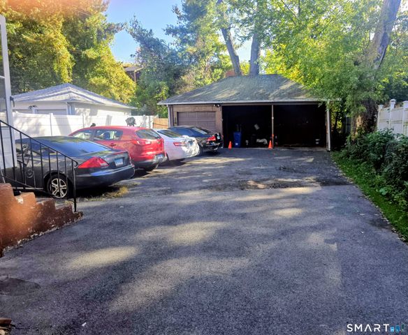 112 Edgewood Street, Hartford, CT 06112