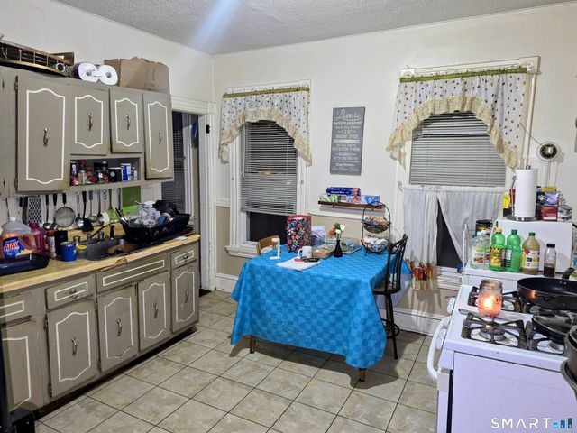 112 Edgewood Street, Hartford, CT 06112