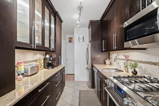 3616 Henry Hudson Pkway N 3IN, Bronx, NY 10463