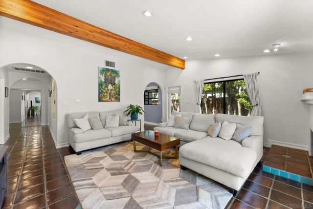 2718 Havasupai Ave, San Diego, CA 92117