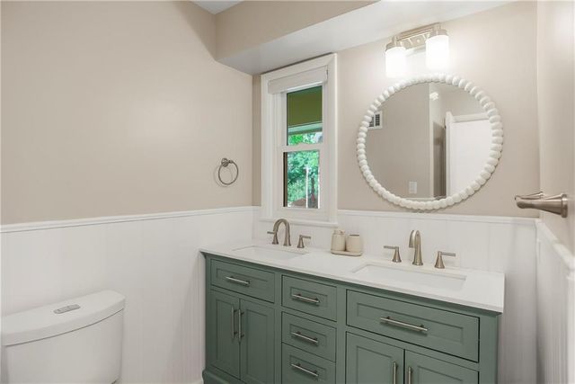 8100 Dearborn Drive, Prairie Village, KS 66208