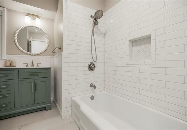 8100 Dearborn Drive, Prairie Village, KS 66208